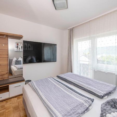 Gaestehaus Genf Velden am Wörthersee Værelse billede