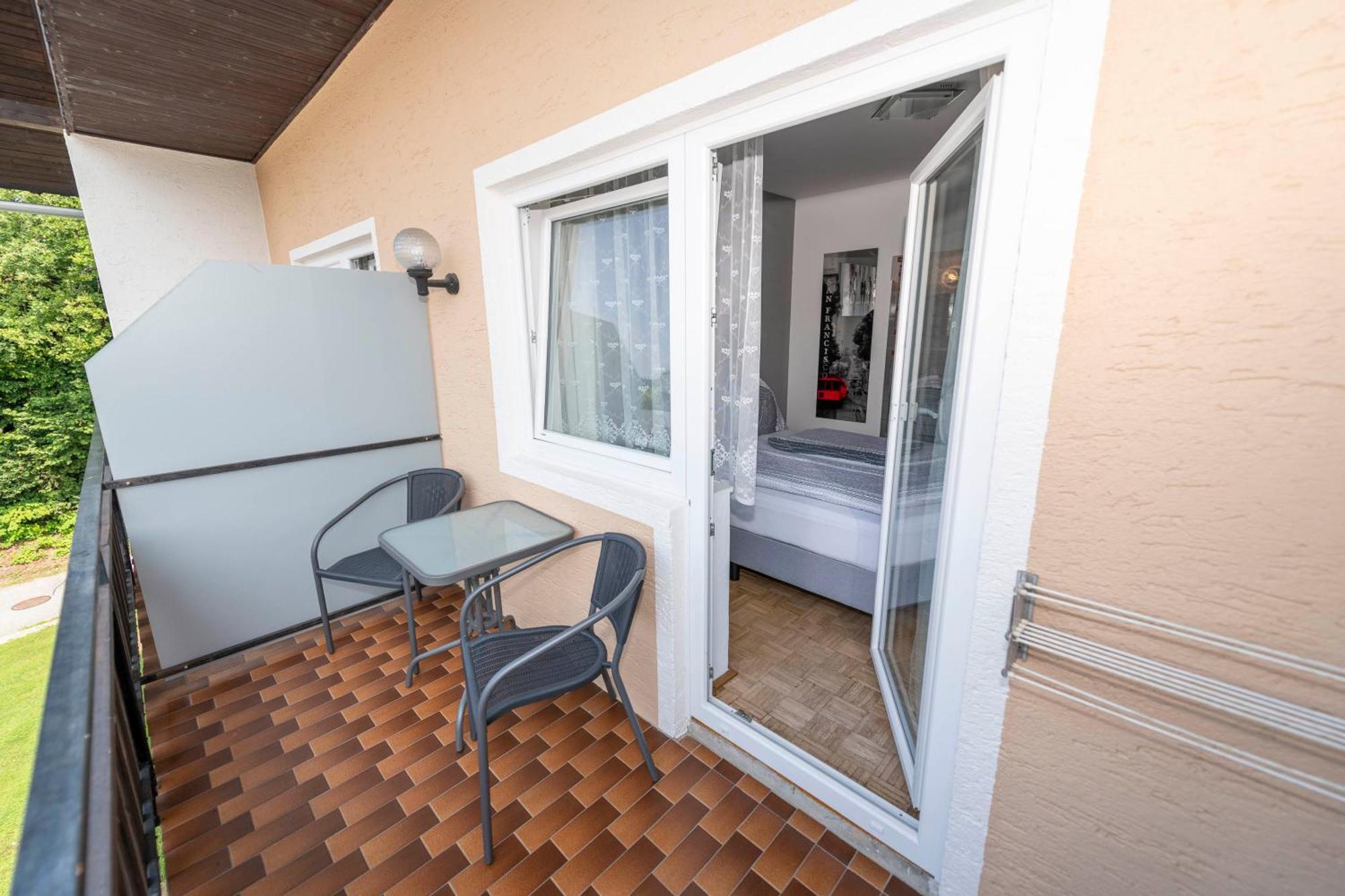 Gaestehaus Genf Velden am Wörthersee Værelse billede